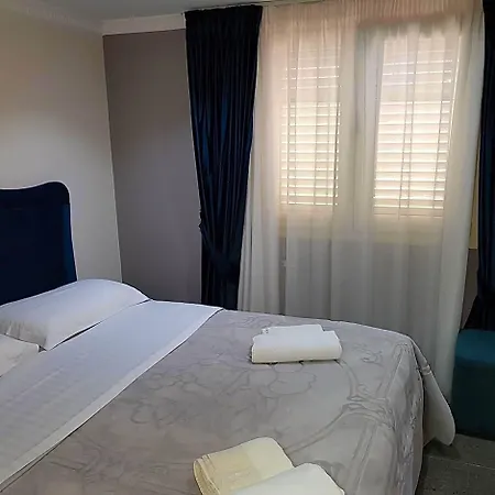Hotel Erandi Rinas